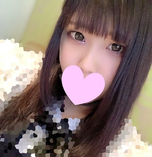 18岁高中毕业地雷少女悠奈：全身敏感、丰满下身被中出