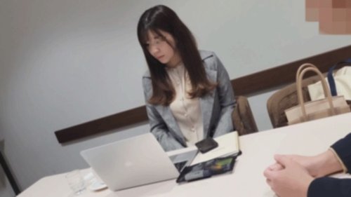 前公务员美女被催债口爆中出，巨乳美腿POV